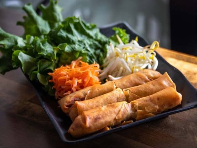 Catering/Egg Rolls - Large.